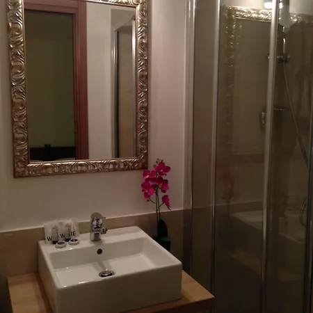 Marvi Hotel