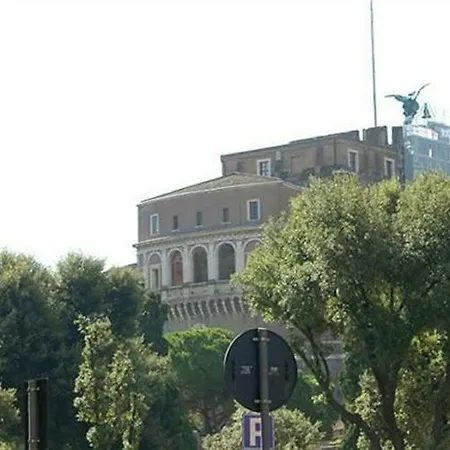 Marvi Hotel Hotel